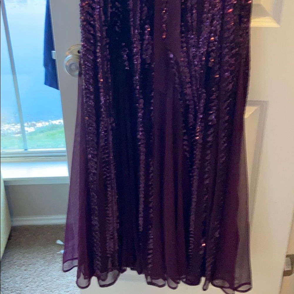 Dress - Picture 3 of 4